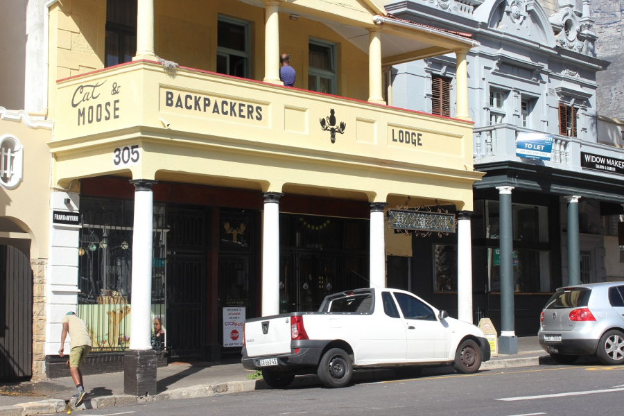 Cat & Moose Backpackers